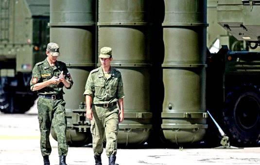Появилась информация о крупнейшей оружейной сделке между Россией и Индией