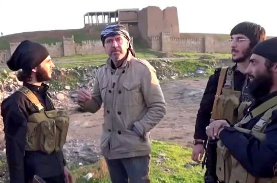 Впервые западный журнилист побывал на территории ИГИЛ