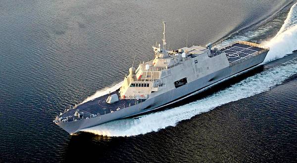Новейший боевой корабль США вышел из строя