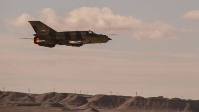 ВВС Сирии под Дейр-эз-Зором бомбят ИГ с самолетов МиГ-21: взгляд из кабины