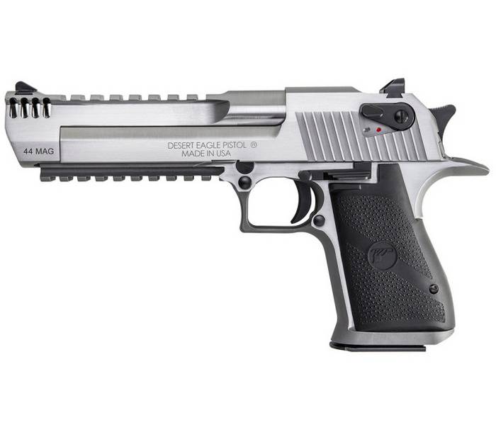 Desert Eagle из нержавеющей стали от компании Magnum Research Desert Eagle из нержавеющей стали от компании Magnum Research