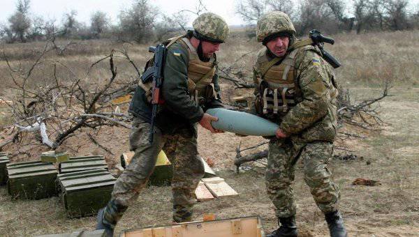 Украинские военные обстреливают западную и северную окраины Донецка