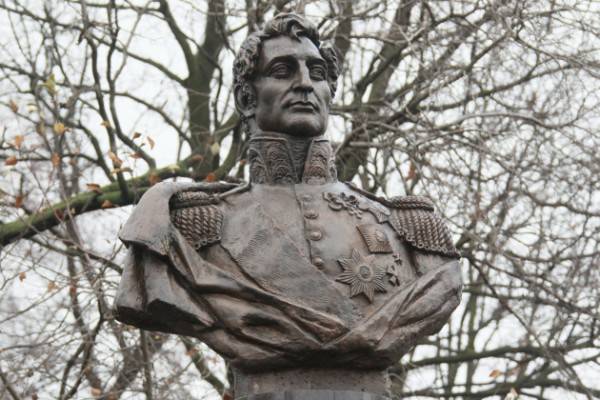 В Санкт-Петербурге установлен памятник  полководцу Михаилу Милорадовичу