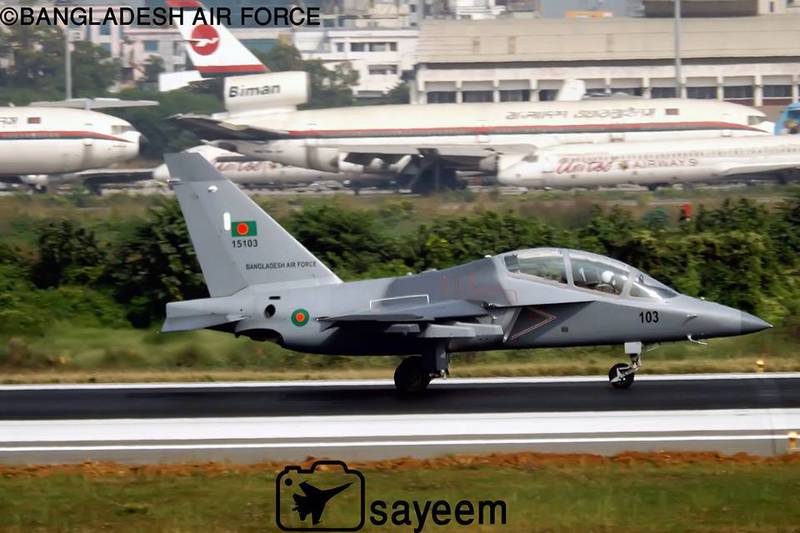 ВВС Бангладеш ввели в строй первые шесть Як-130