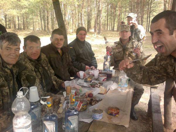 Армия алкоголиков и мародеров: Украинское войско глазами очевидца