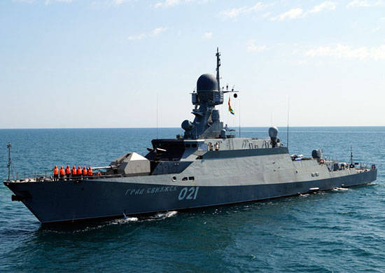 Каспийская флотилия вышла в море для выполнения задач боевой службы