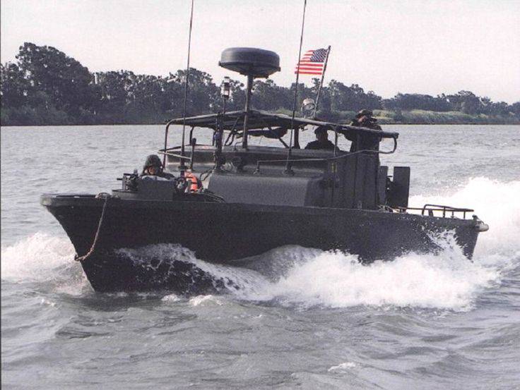 Речной патрульный катер "PBR" ВМФ США
