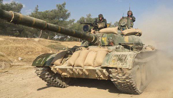 Сирийская армия берёт боевиков ИГ в котёл под Тель-Бисой