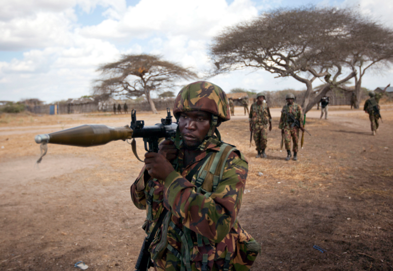 Кенийская армия освобождает пленников группировки «Аш-Шабаб»