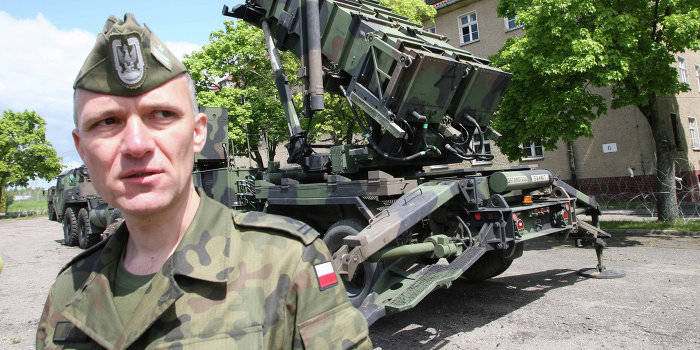 Украинская армия зовёт панов на подмогу
