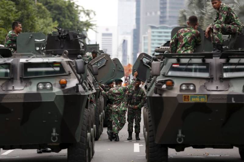 Исламские боевики напали на Джакарту