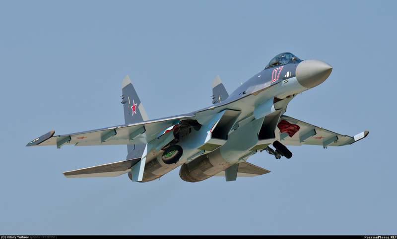 Министерство обороны России закупило 50 истребителей Су-35 на сумму свыше 60 млрд рублей