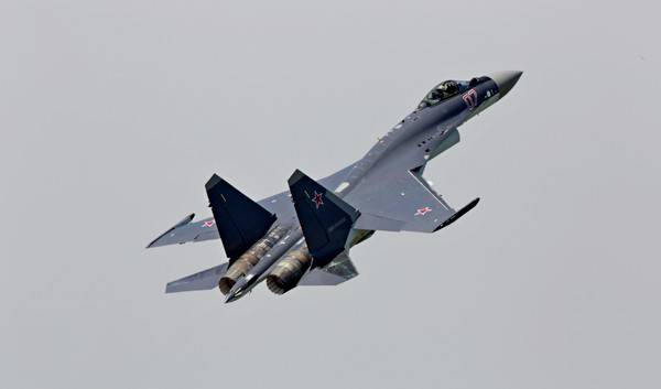 Поставки российских Су-35 в Китай начнутся в конце года