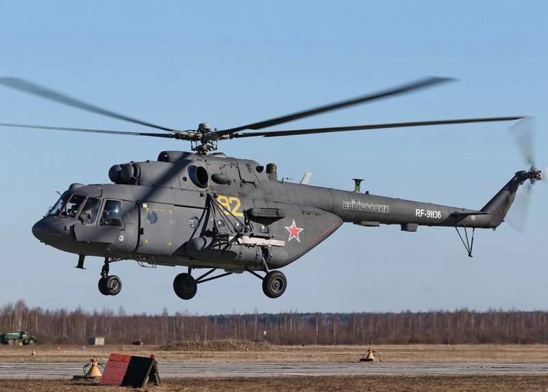 СМИ: В небе над ЛНР замечен российский военный вертолет