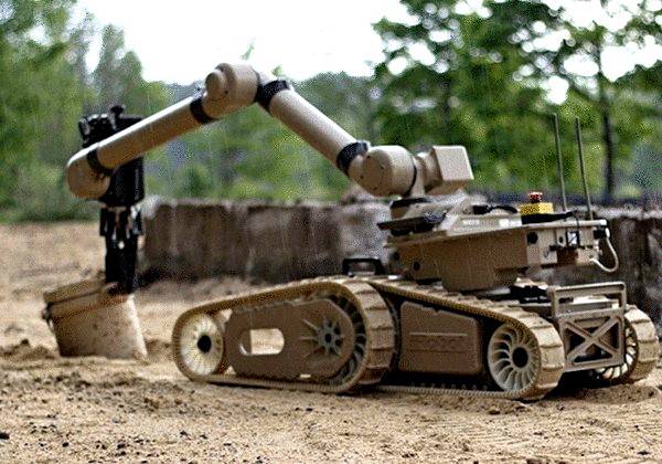 Робот легкого класса «Кобра» поступит в инженерные войска в 2016 году