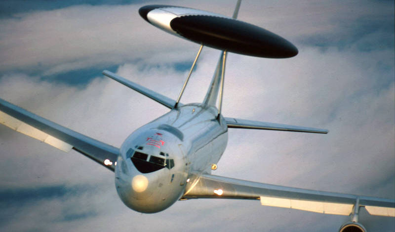 Обстановка накаляется: AWACS перебрасывают в Турцию Обстановка накаляется: AWACS перебрасывают в Турцию