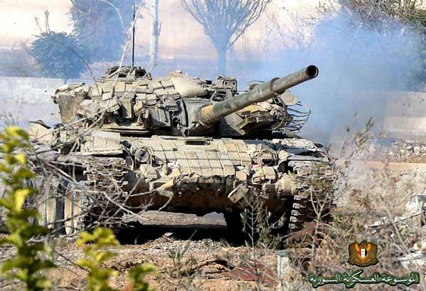Сирийские танки Т-72АВ прорываются к Алеппо
