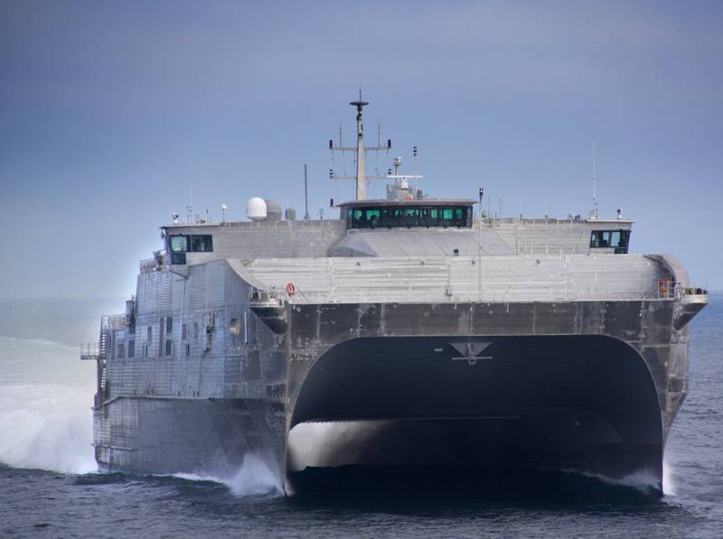 Быстроходные десантные катамараны JHSV ВМС США
