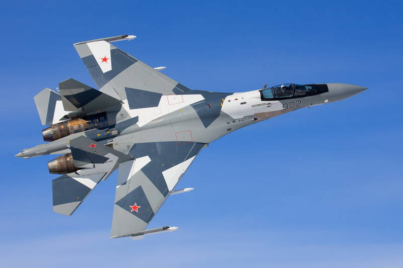 Новейшие истребители Су-35 поступят в этом году на вооружение Западного военного округа