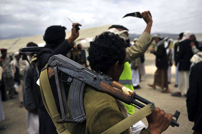 Йеменские повстанцы взяли штурмом КПП в провинции Амран