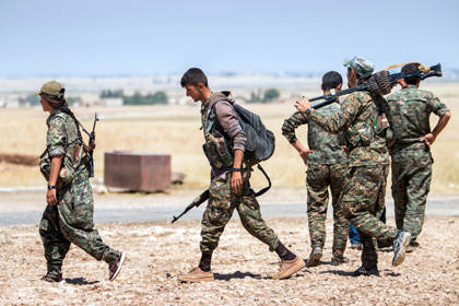 Курды в Сирии лишают боевиков ИГ главного источника дохода
