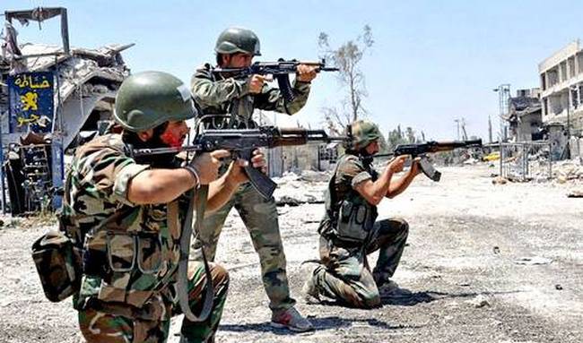Армия Сирии блокирует Ракку и окружает Пальмиру