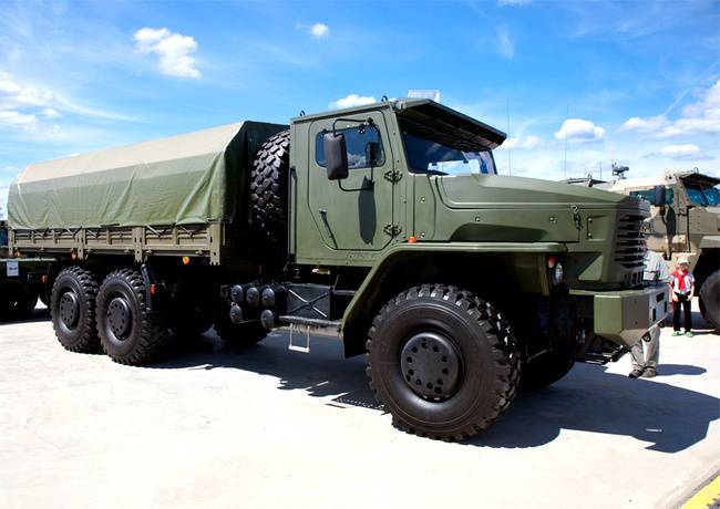 Новые варианты военного автомобиля "Торнадо-У" покажут на "Армии-2016"