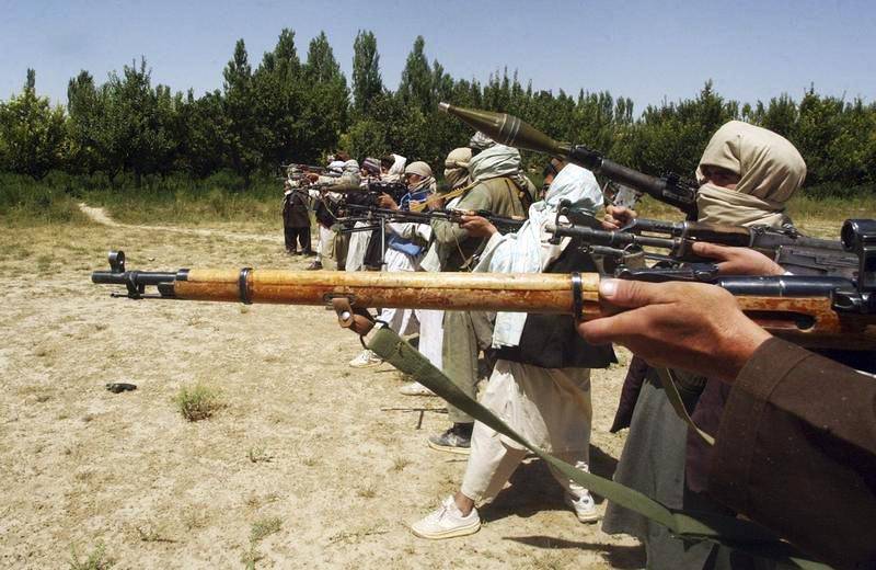 Талибы застрелили 9 военных на северо-западе Пакистана