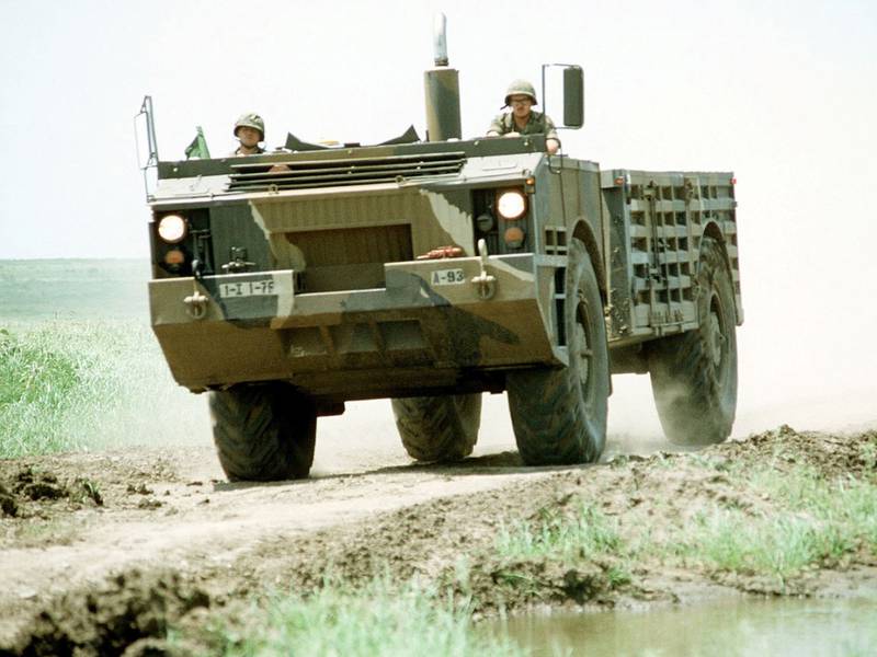Грузовая амфибия армии США Goer M520