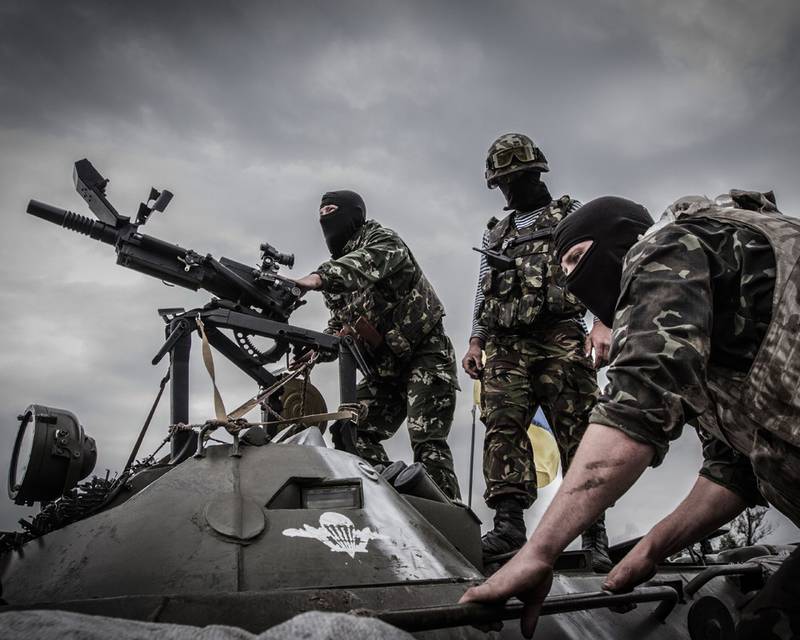 Хроника Донбасса: перемирие больше напоминает войну, «онижедетей» ждут в окопах