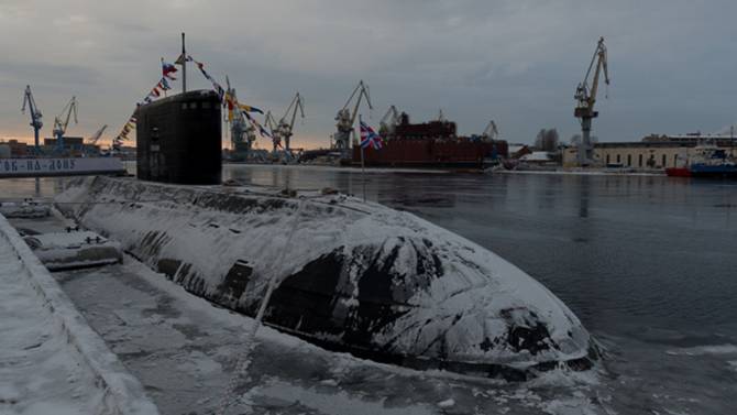 Российский флот только возрождается, а НАТО уже дрожит от «холодной войны»