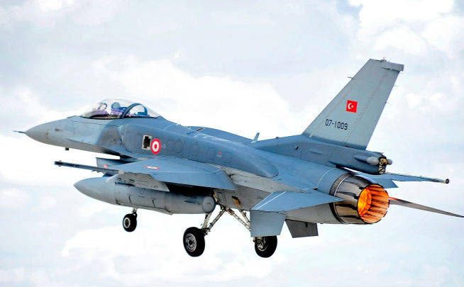 Турция осталась без летчиков: в теракте, возможно, погиб пилот, сбивший Су-24