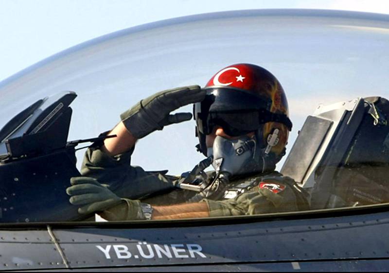 Генштаб Турции подорвал собственных летчиков, чтобы сорвать вторжение в Сирию