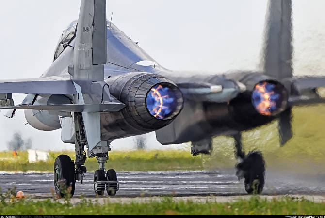 Западные СМИ: Россия не предоставит выбора покупателям Су-30СМЭ