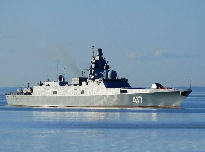Фрегат "Адмирал Горшков" выполнил испытательные стрельбы в Баренцевом море