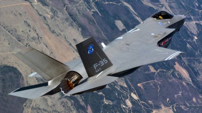 Горе Пентагона: BI рассказал о новом провале американского F-35