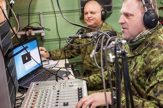 Украина запускает военное радио "Голос Донбасса"