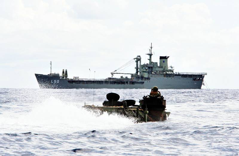 Тяжелый десантный корабль «Tobruk» (L 50) ВМС Австралии