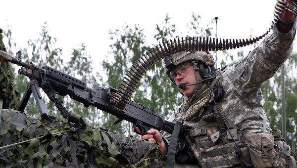 Эстония призывает НАТО разместить войска у российских границ