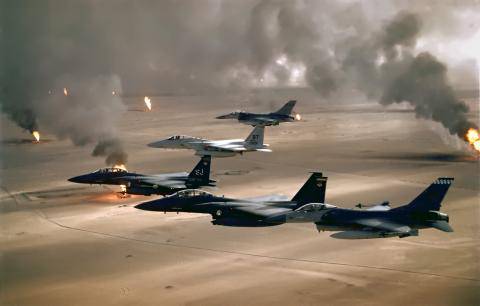 «Буря в пустыне», 25 лет спустя: можно ли было избежать конфликта в заливе