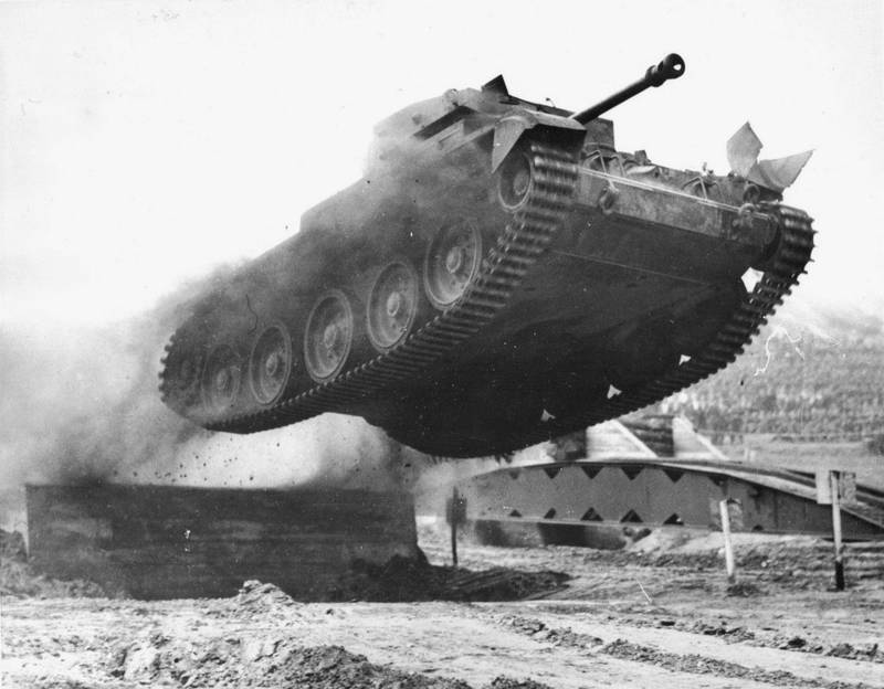 Первые танки Армии обороны Израиля были угнаны у Британской армии