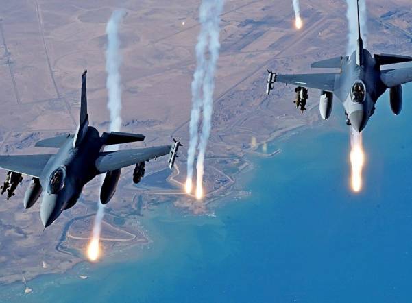 Турецкие ВВС атаковали позиции курдов в Ираке