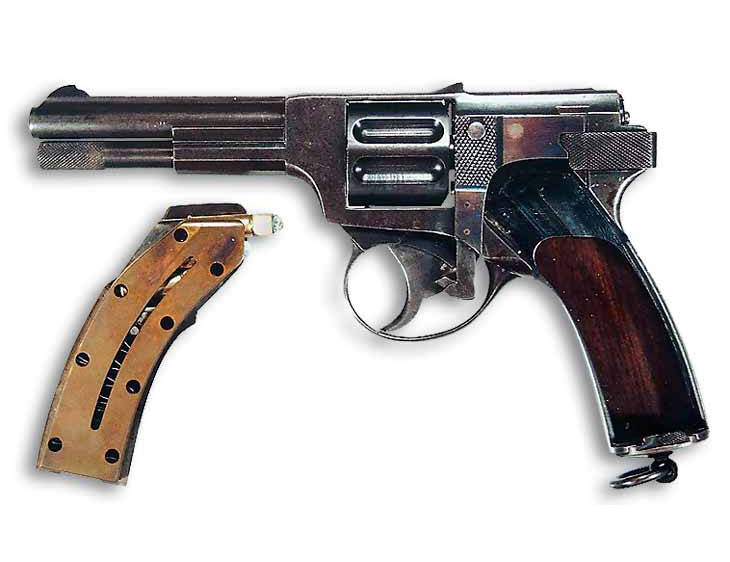 Гибрид пистолета и револьвера - автоматический револьвер Landstad 1900