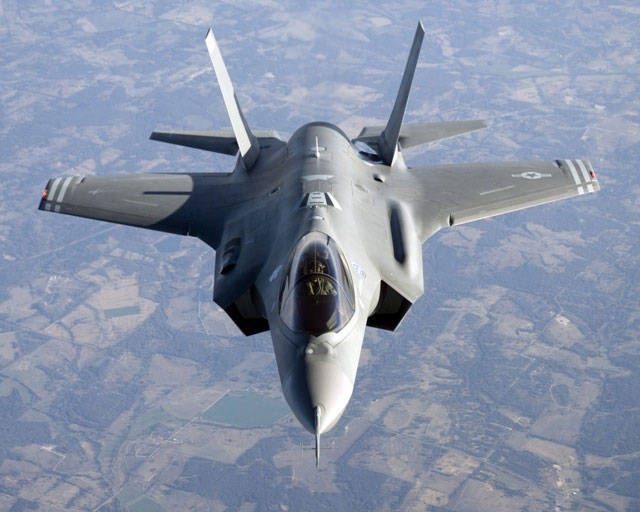 Пентагон опасается повторения опыта истребителя F-35