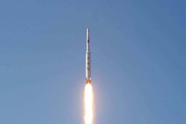КНДР опять пугает соседей ракетами