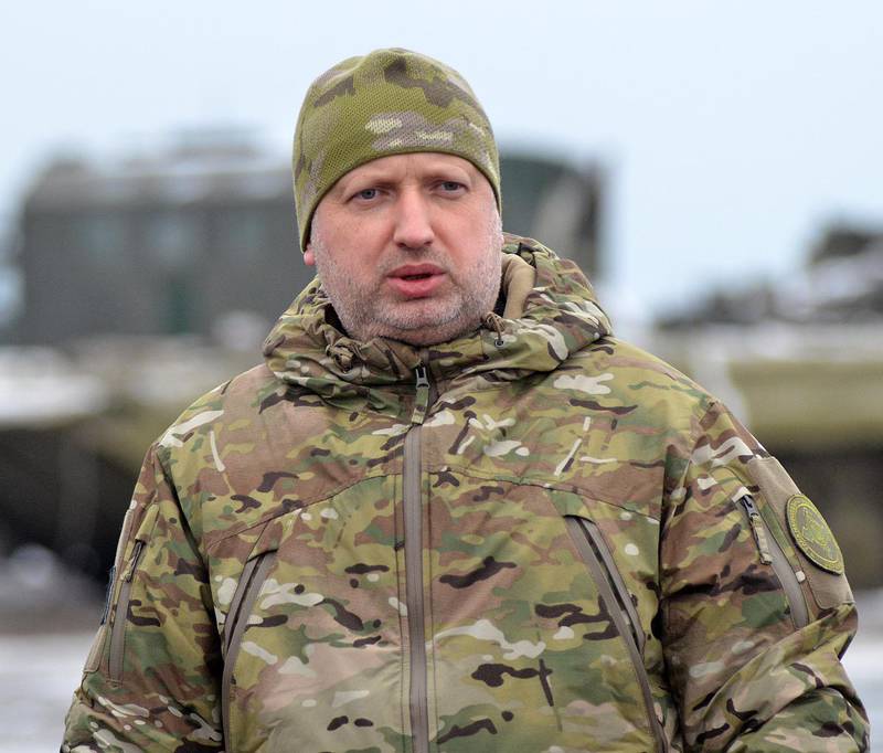 Турчинов заполонит небо украинскими ракетами