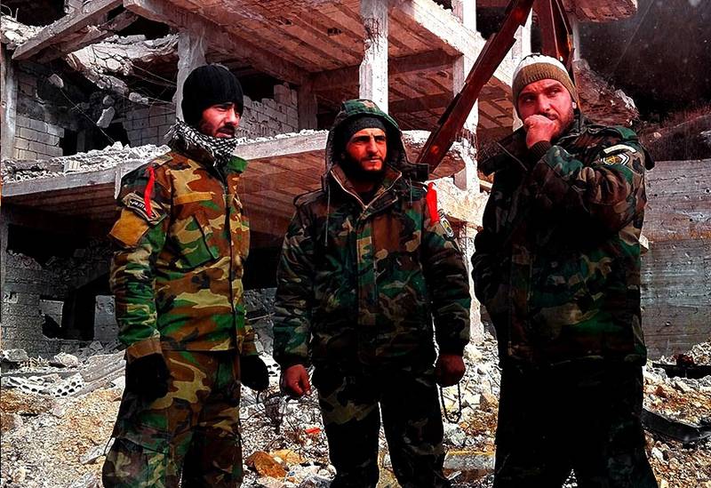 Террористы бегут из котла Асада у Эль-Карьятейна