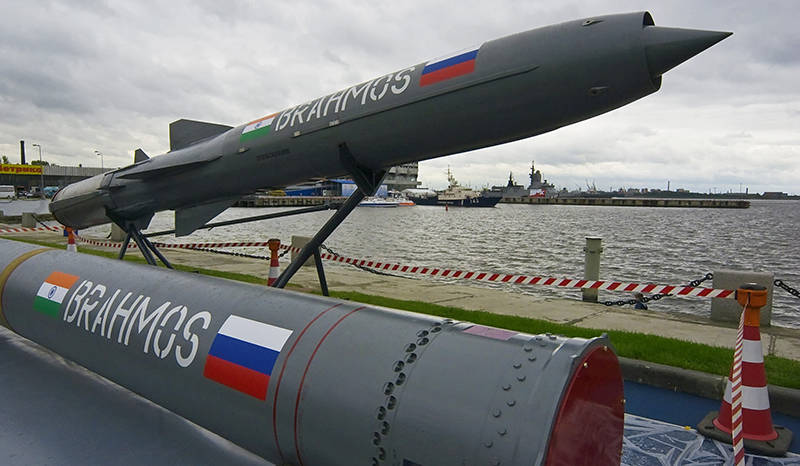ВМФ всего мира напряглись - Россия и Индия выставляют «Брамос» на продажу