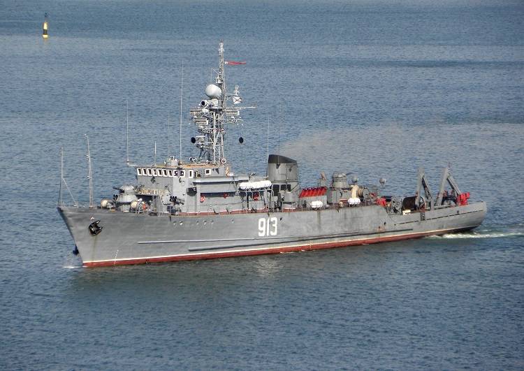 «Ковровец» бросает вызов ДАИШ в Средиземном море «Ковровец» бросает вызов ДАИШ в Средиземном море