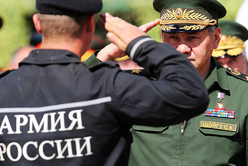 Воинские части в Крыму «обрастают мясом»